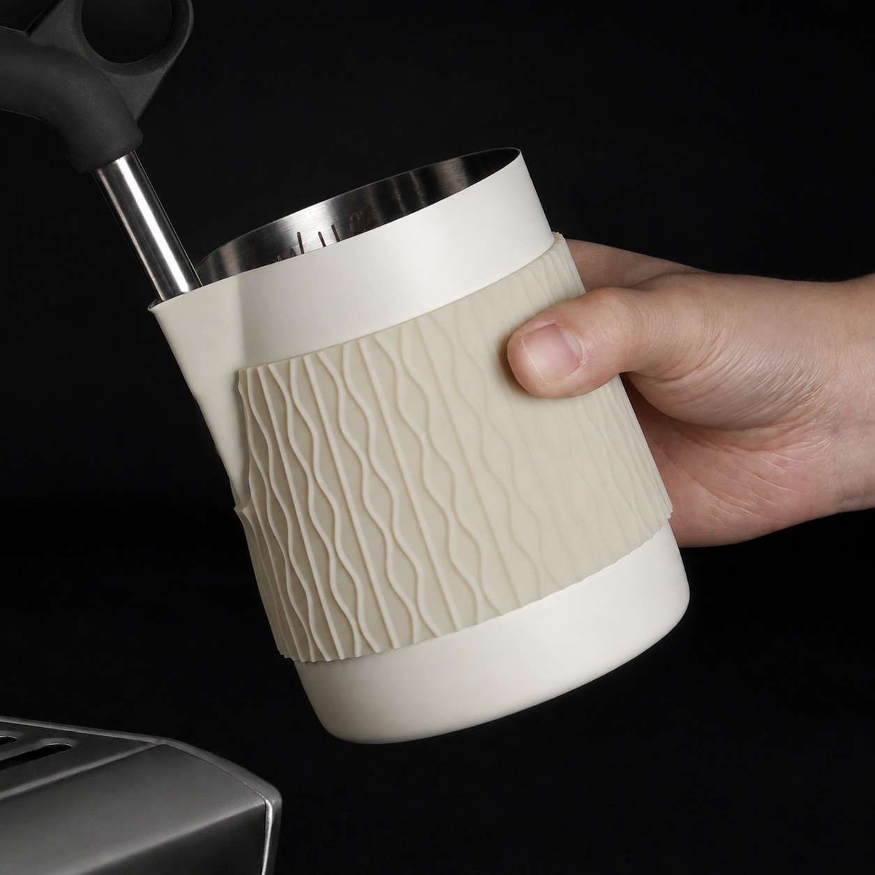 zirkus handleless 304 stainless steel milk frothing pitcher – 400ml 2